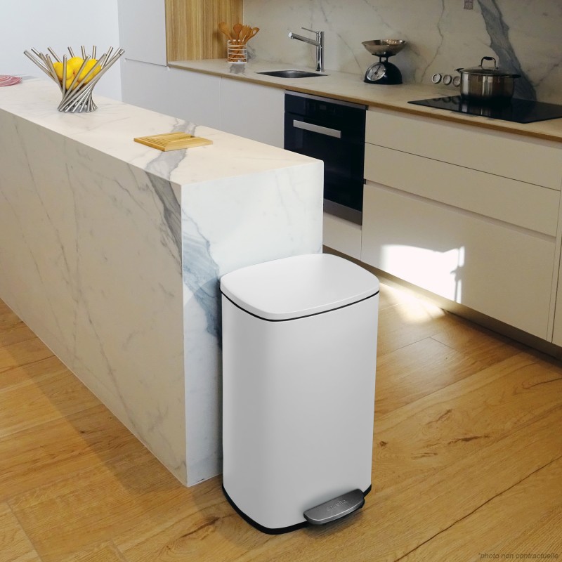 Poubelle à  pédale de cuisine Acier AKIRA 30L Blanc mat Spirella