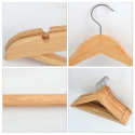 Lot de 36 cintres en bois à  Tête en métal chromé pivotante MSV