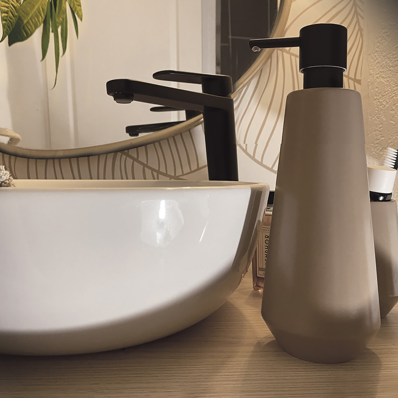 DOSATORE/POMPA DI SAPONE JOSHUA CAPPUCCINO NERO