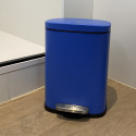 Poubelle à  pédale Acier AKIRA 5L Bleu roi mat Spirella