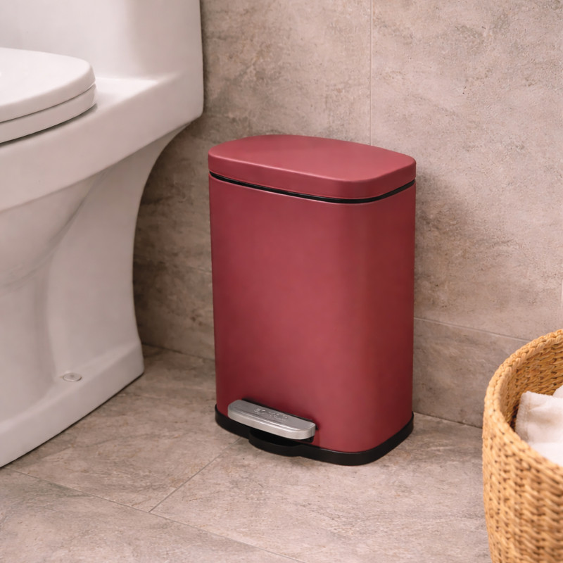 Poubelle à  pédale Acier AKIRA 5L Berry mat Spirella