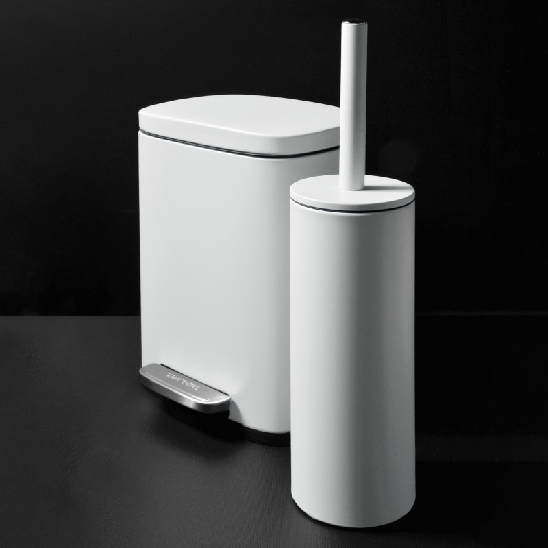 Poubelle à pédale 5L en acier blanc mat Akira Spirella fermeture lente
