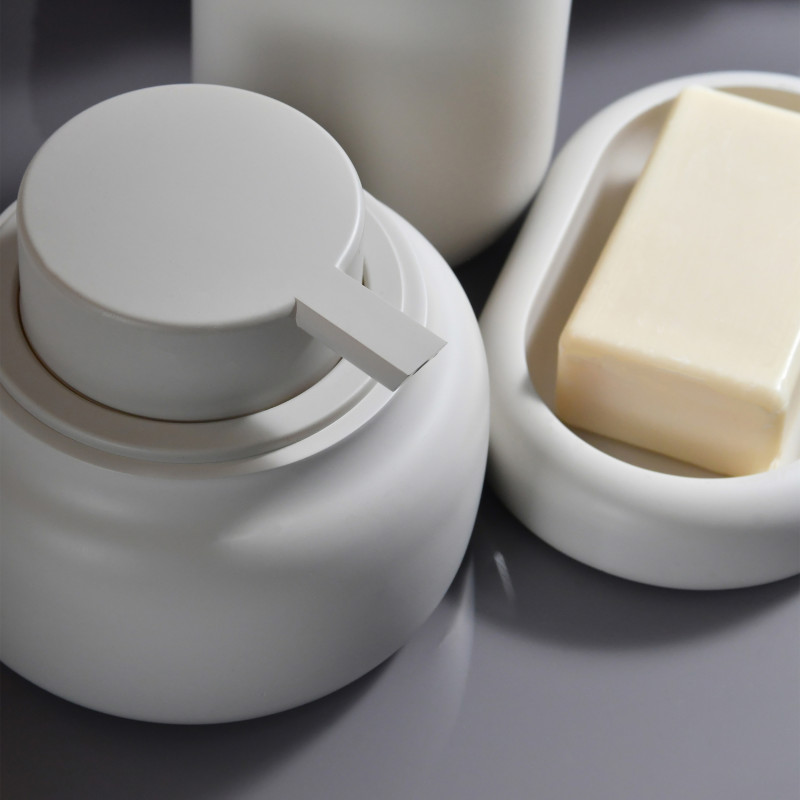 Seifenschale ZAC aus Polyresin – matte Greige-Oberfläche, modernes und minimalistisches Design